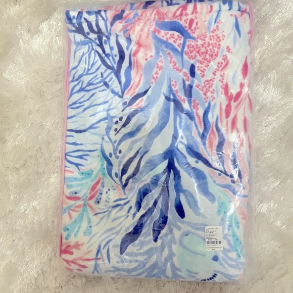 NWT 🦄 LILLY PULITZER KALEIDOSCOPE CORAL COOLER HAT ROUND CARRY ON AND BACKPACK - Picture 4 of 10